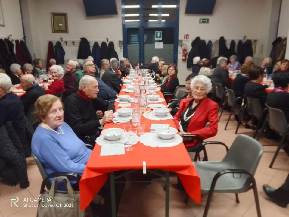 FESTEGGIAMO ASSIEME IL NUOVO ANNO. ECCO IL MENU E COME PRENOTARSI